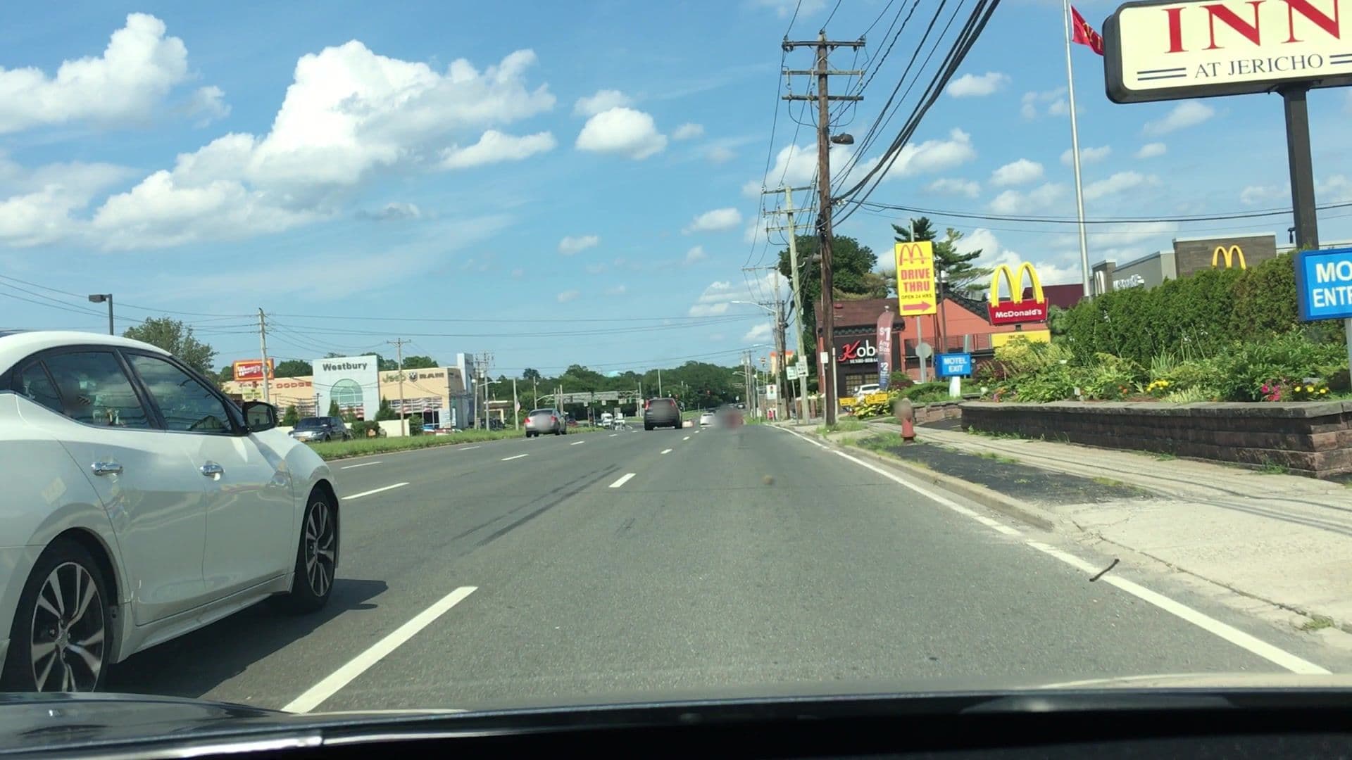 Street view near 101 Jericho Tpk, Jericho — © lvl5 (CC BY-SA · Mapillary)