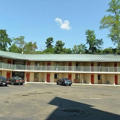 Ivory Tower Motor Inn, Motel in Middlesex