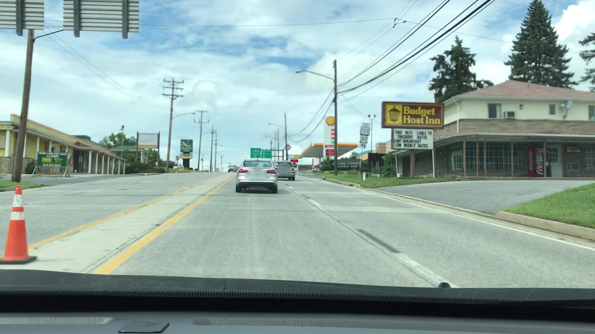 Street view near Budget Host Inn, Earlston — © lvl5 (CC BY-SA · Mapillary)