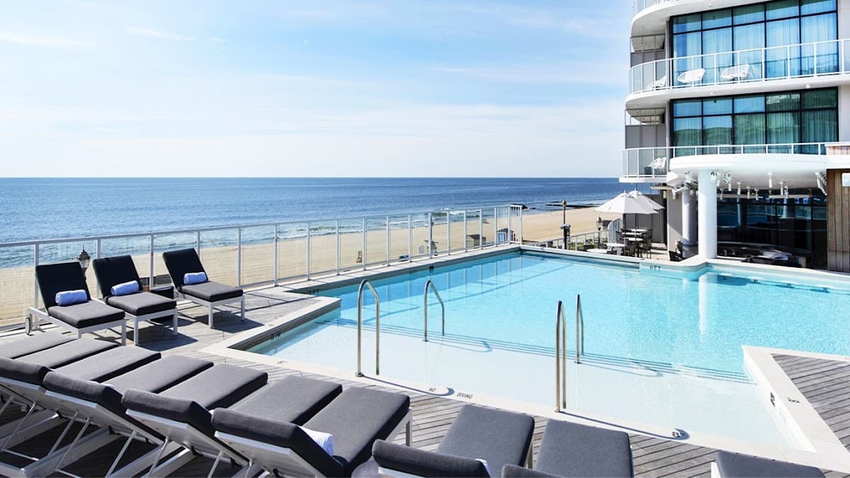 Wave Resort, Resort in Long Branch