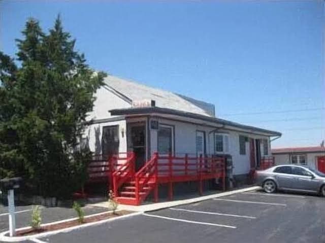 Bay Drive Motel, Motel in Pleasantville