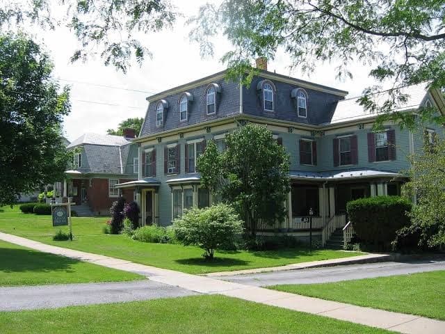 Emerson Guest House, Guesthouse in Vergennes