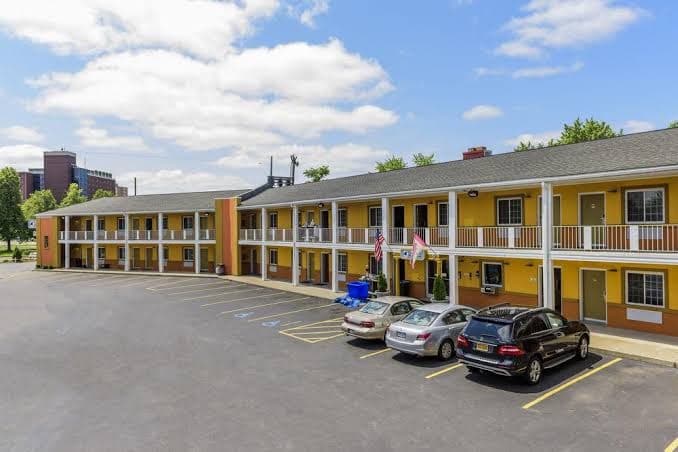 University Manor Inn, Motel in Eggertsville