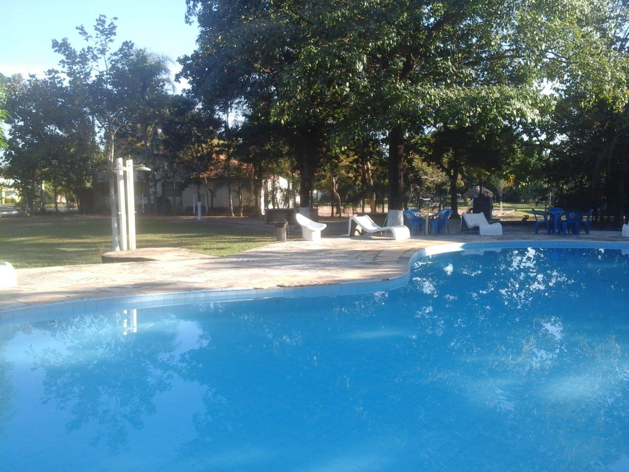 Street view near Pousada Sindigoiania, Aruanã — © linhares (CC BY-SA · Mapillary)