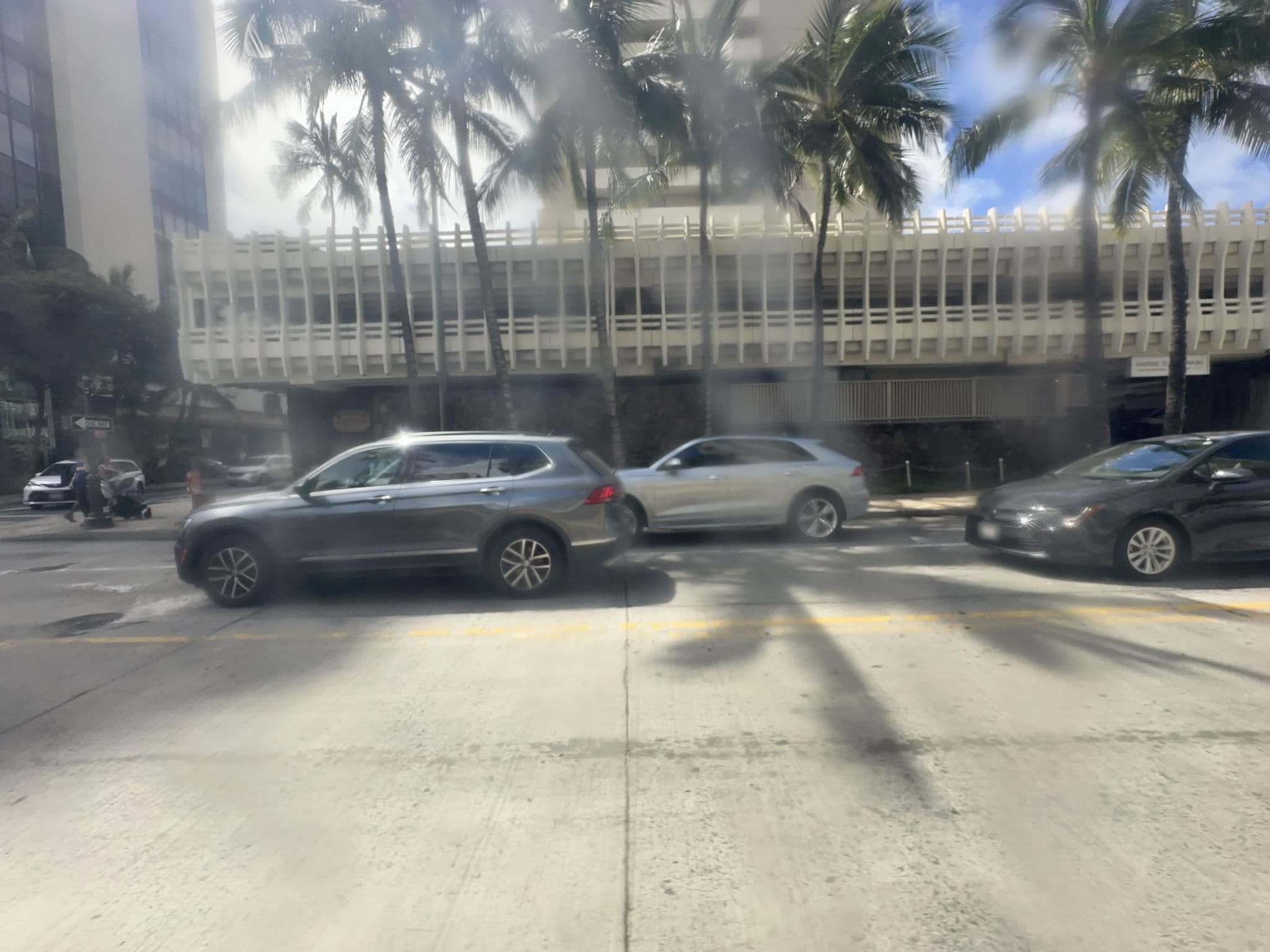 Street view near Royal Kuhio, Lower McCully — © quickness805 (CC BY-SA · Mapillary)