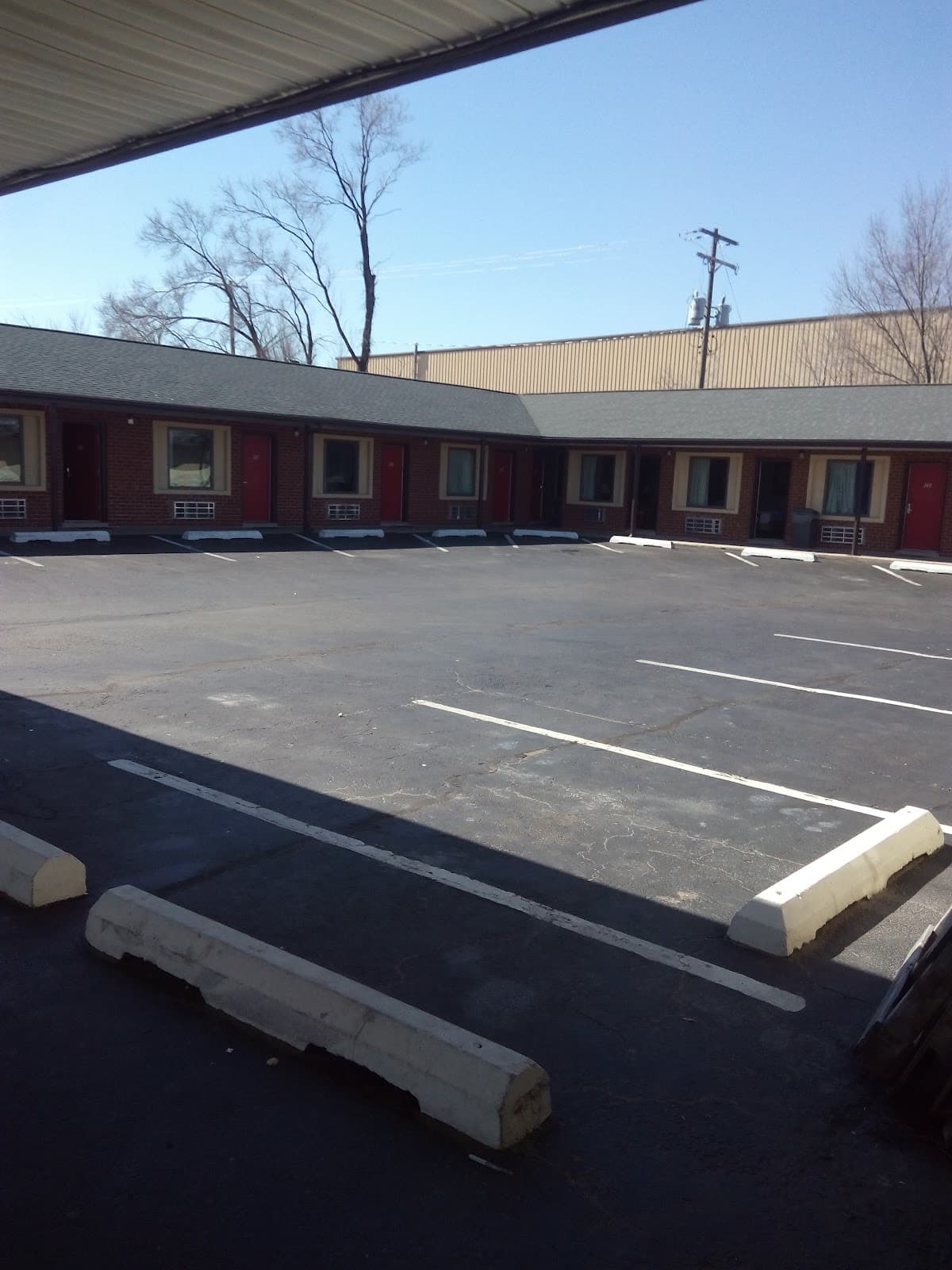 Deluxe Plaza, Motel in Armistead Gardens