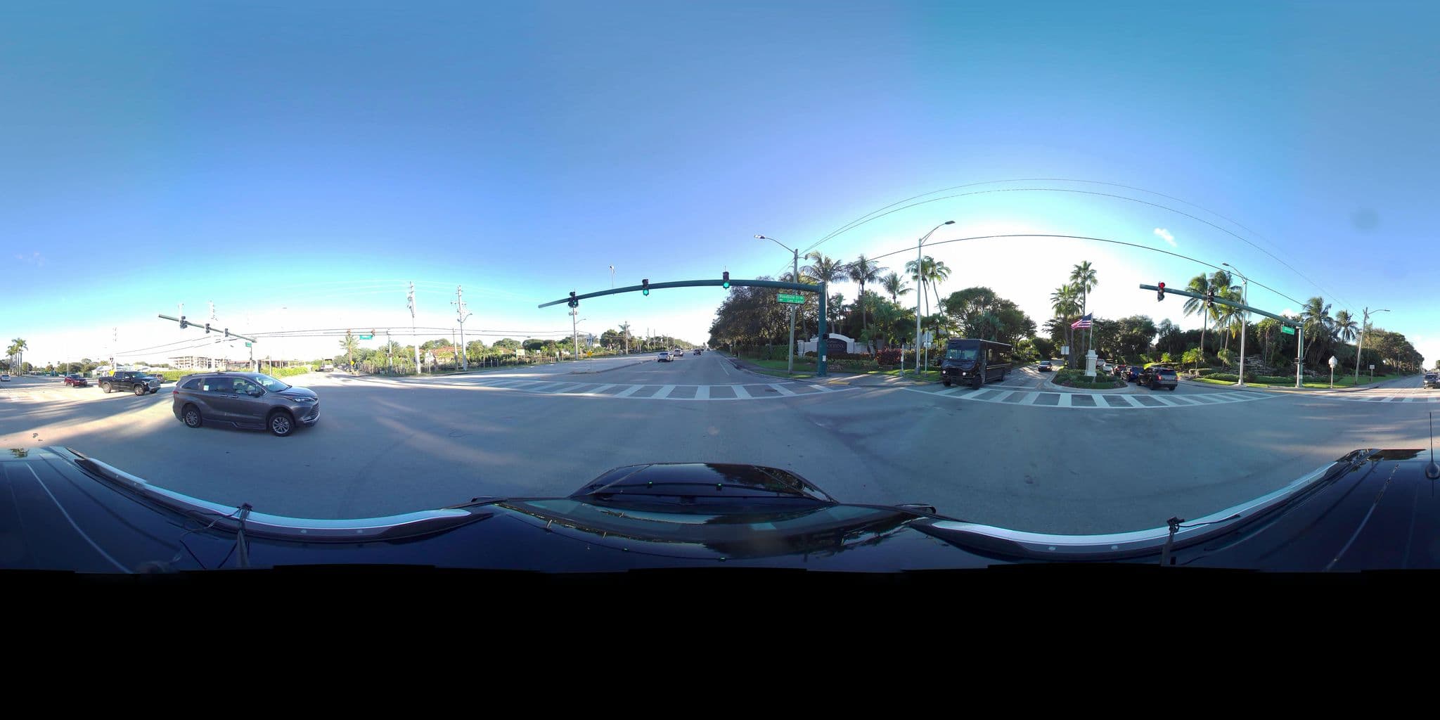 Street view near Woodbine, North Palm Beach — © eyoung_wsb (CC BY-SA · Mapillary)