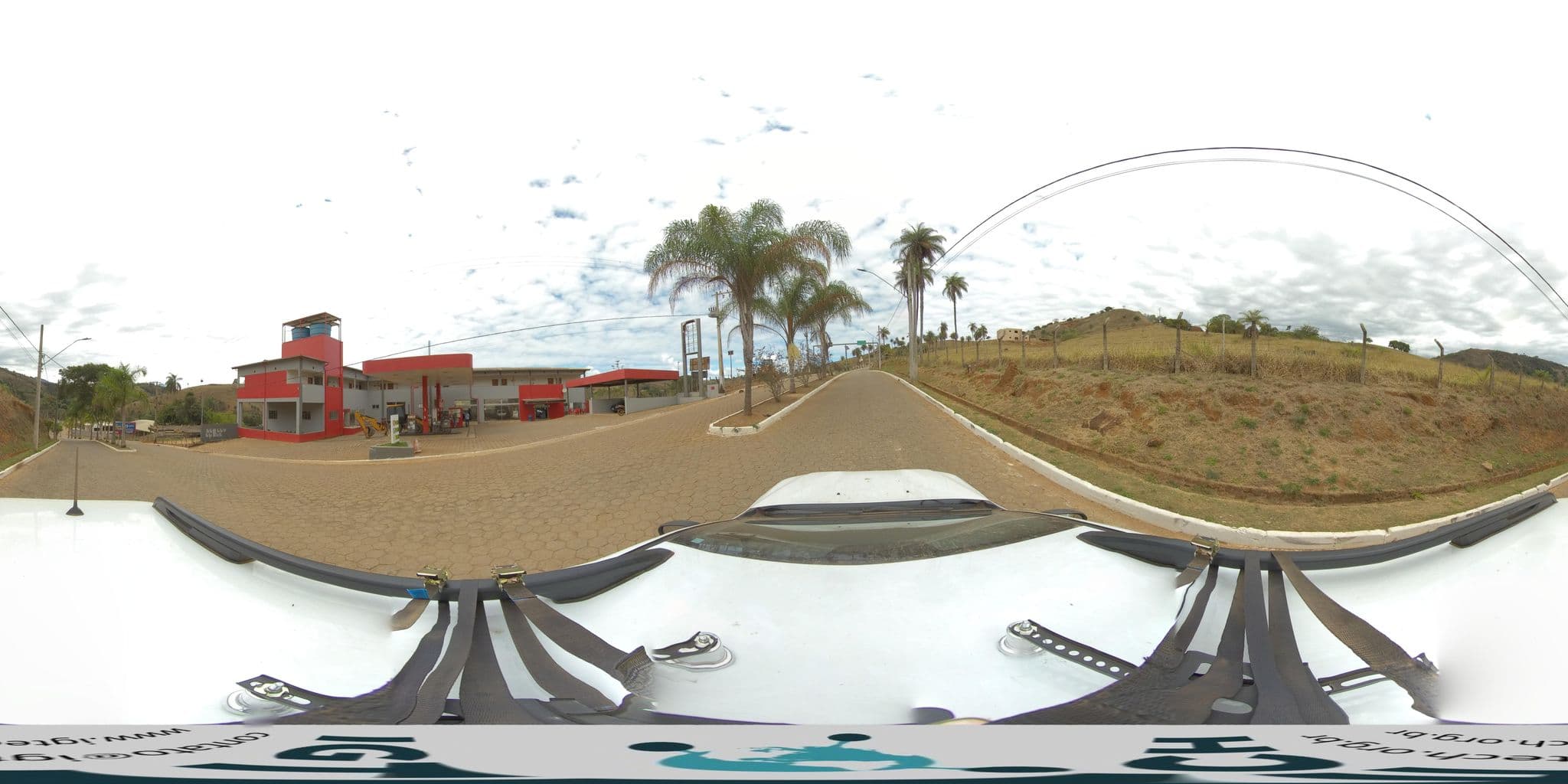 Street view near Pousada, Itambé do Mato Dentro — © guigandra (CC BY-SA · Mapillary)