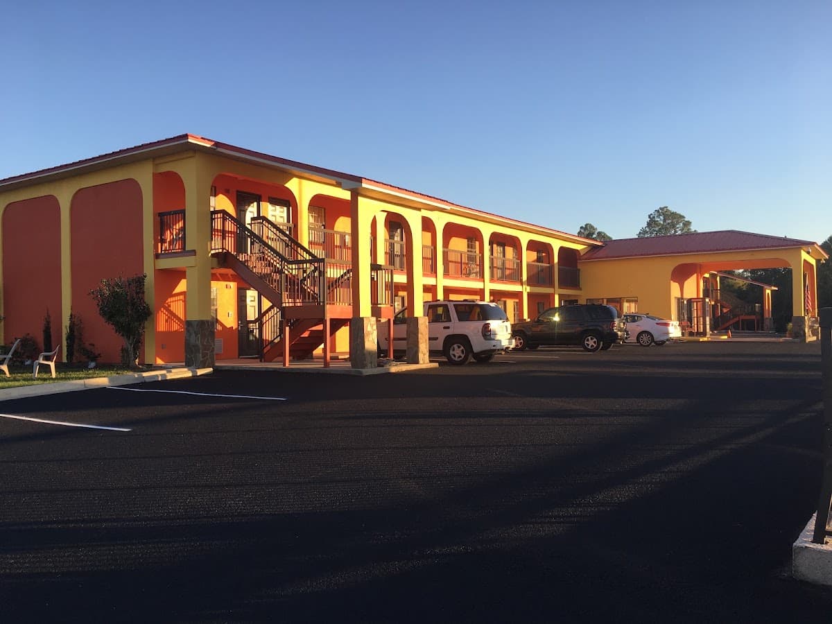 Relax Inn, Motel in McRae