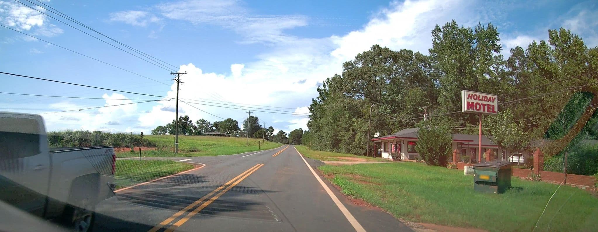 Street view near Holiday Motel, Thomaston — © lordsutch (CC BY-SA · Mapillary)