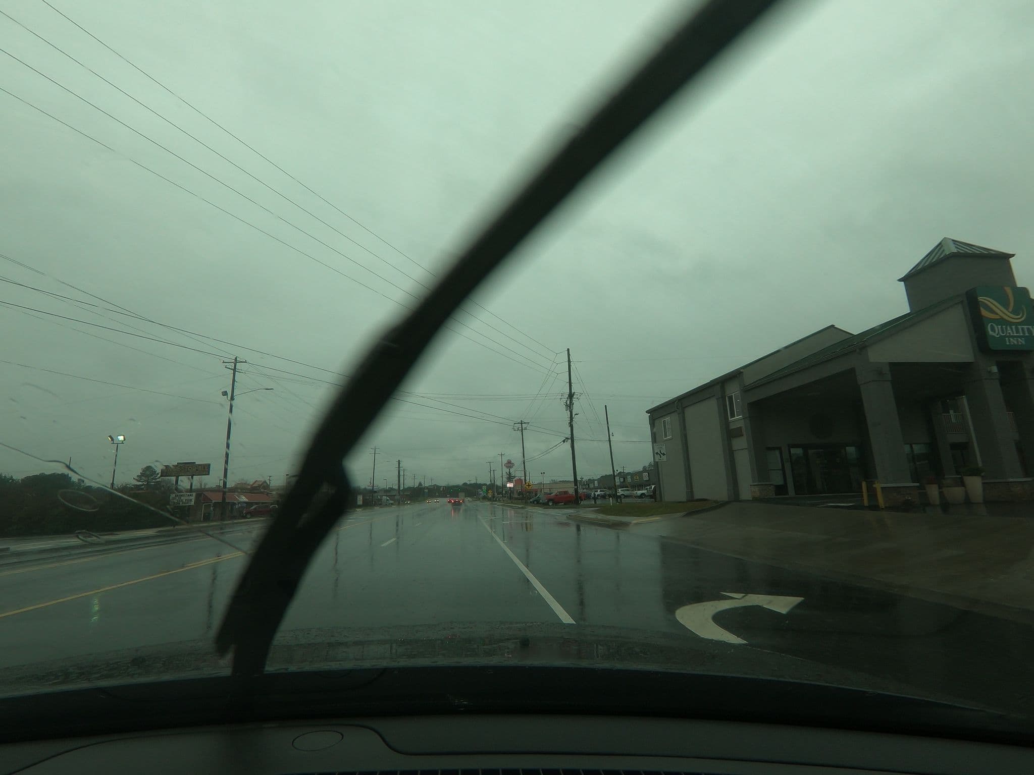 Street view near Quality Inn, Calhoun — © chuck (CC BY-SA · Mapillary)