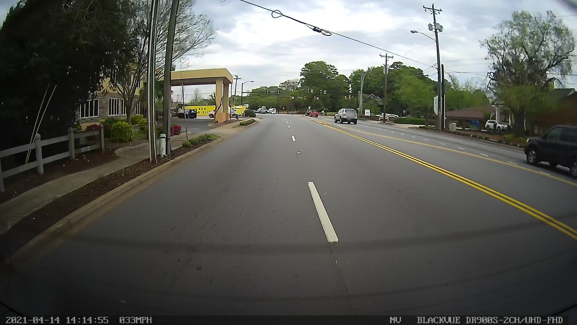 Street view near Quality Inn & Suites, Dunean — © miken (CC BY-SA · Mapillary)