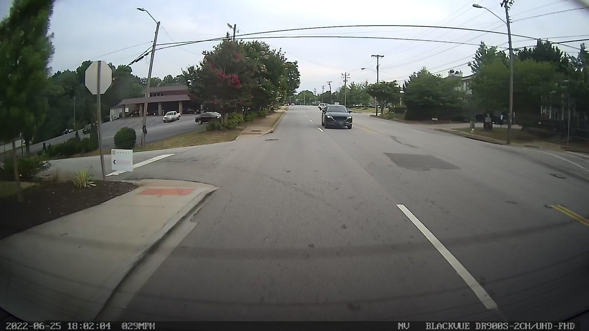 Street view near Modal, Dunean — © miken (CC BY-SA · Mapillary)