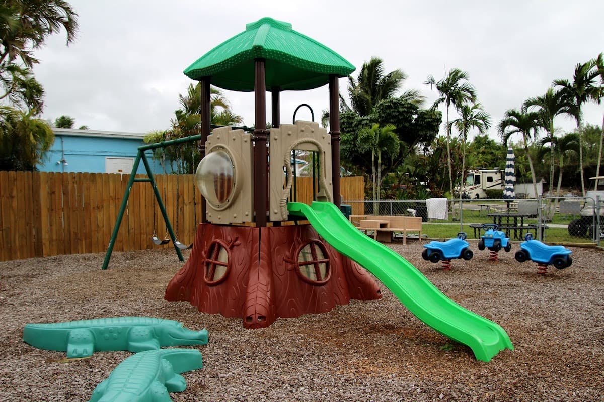 Davie/Fort Lauderdale KOA Holiday, Caravan Park in Southwest Ranches