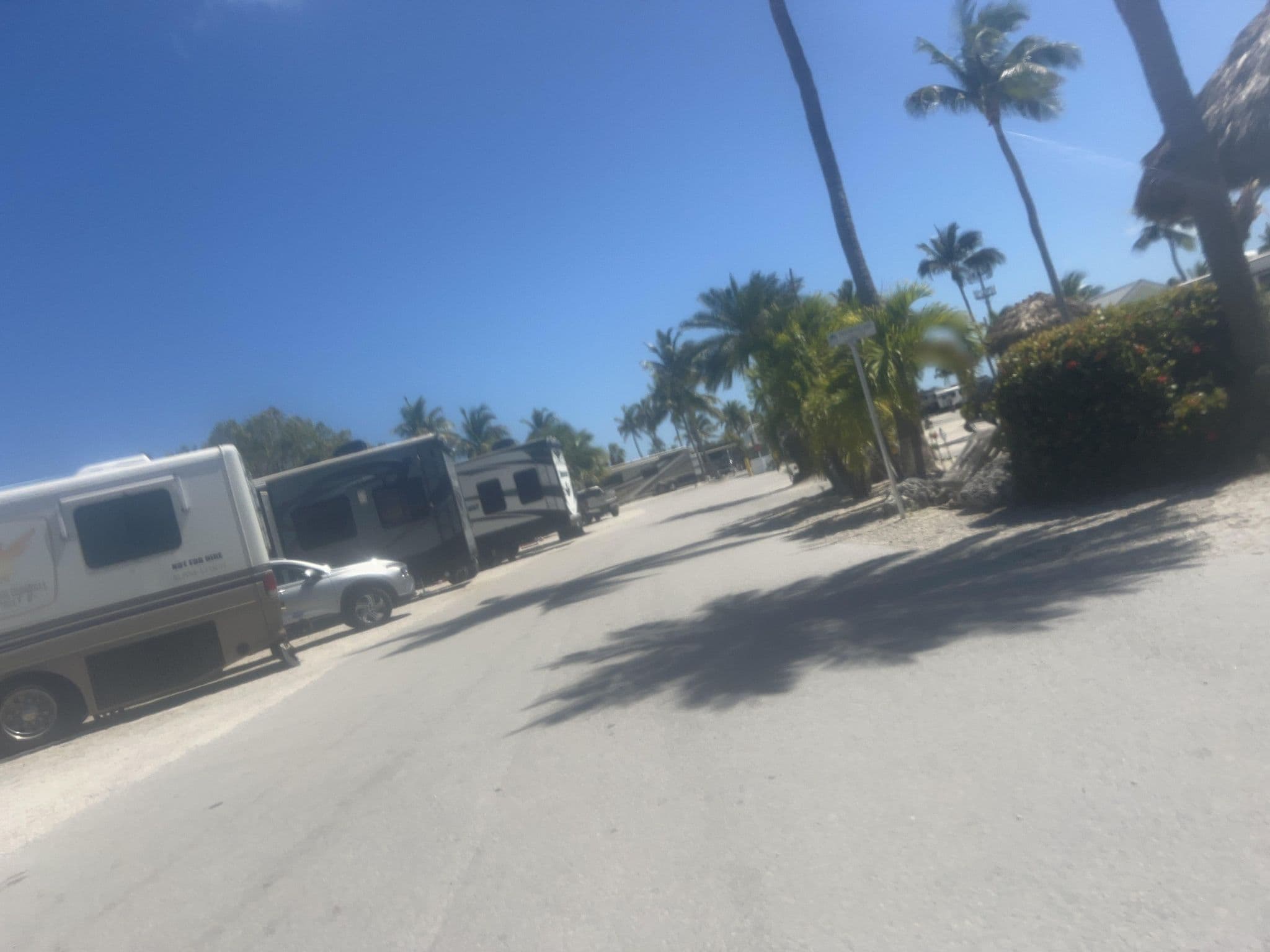 Street view near Sunshine Key RV Resort and Marina, Big Pine Key — © cubanoboi (CC BY-SA · Mapillary)