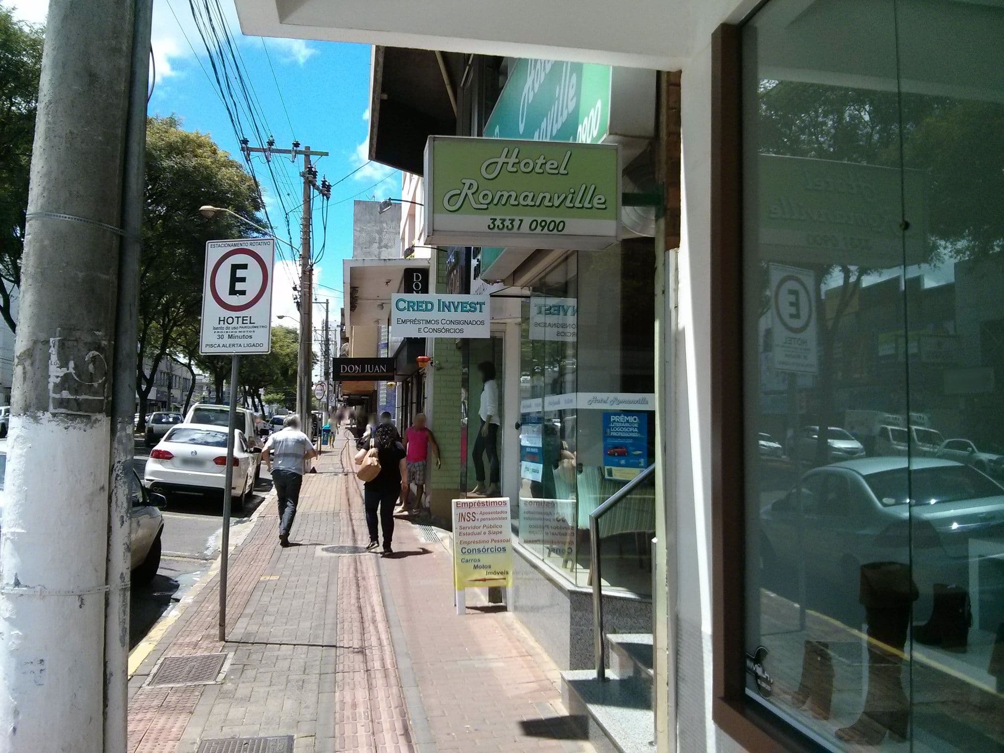 Street view near Romanville Hotel, Chapecó — © daltux (CC BY-SA · Mapillary)