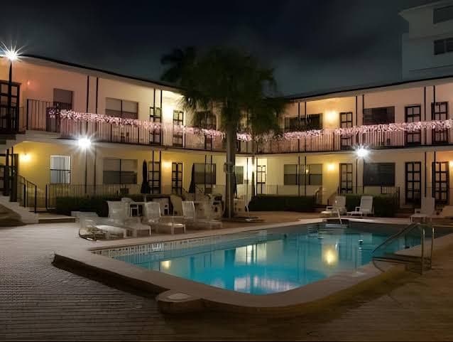 Napoli Belmar Resort, Hotel in Sunrise