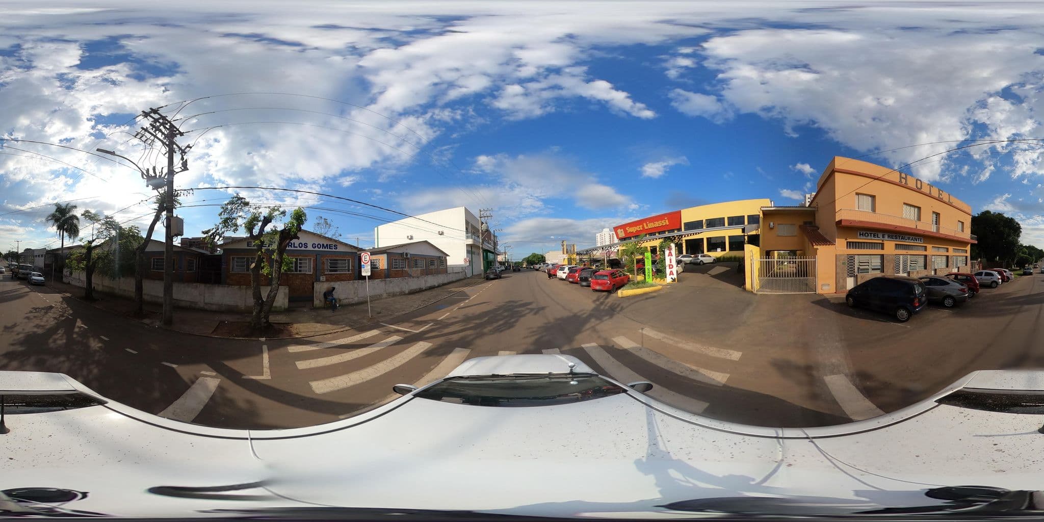 Street view near Hotel e Restaurante Linassi, Cruz Alta — © santamariense (CC BY-SA · Mapillary)