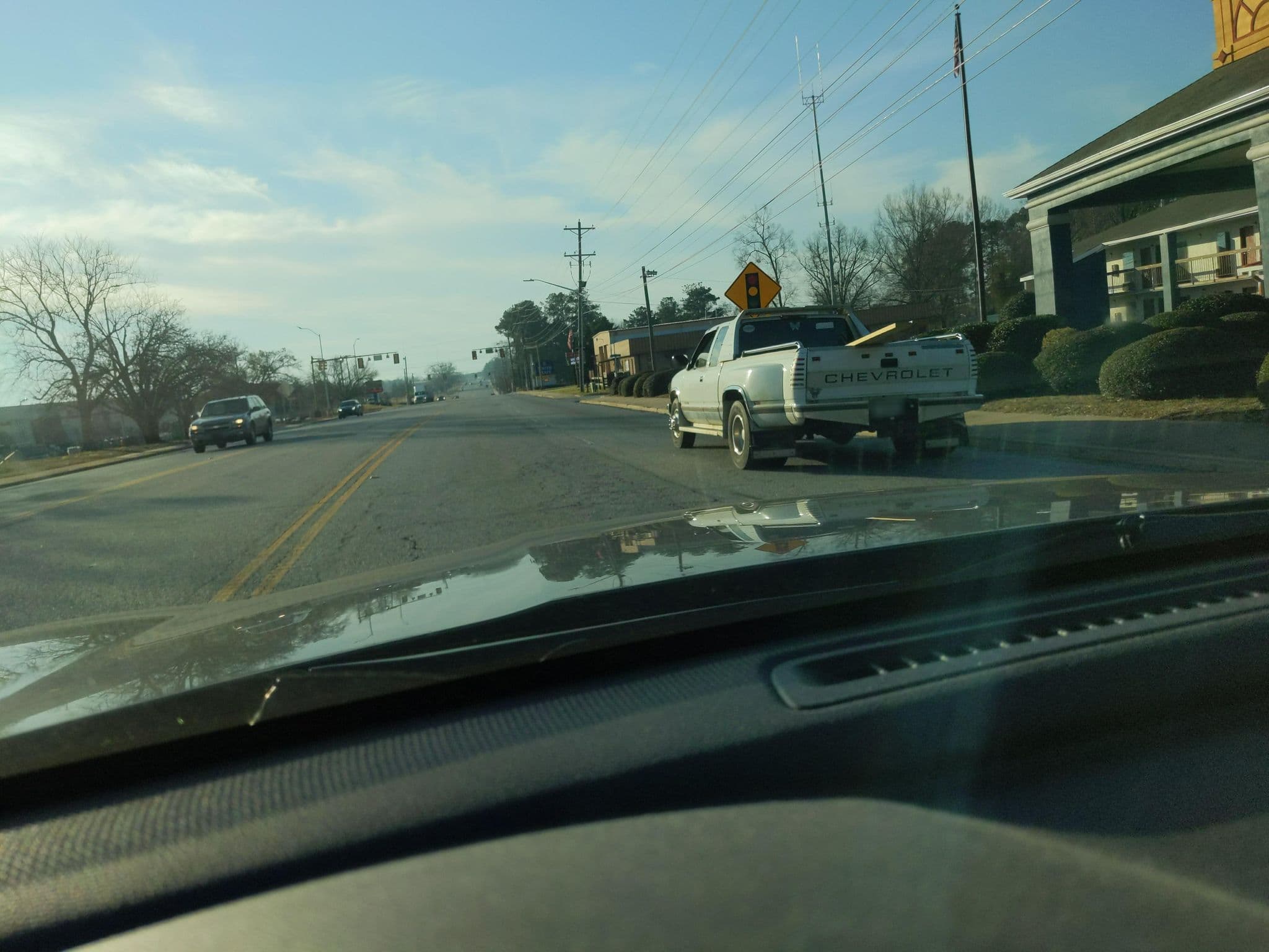 Street view near Quality Inn, Newberry — © shanard (CC BY-SA · Mapillary)