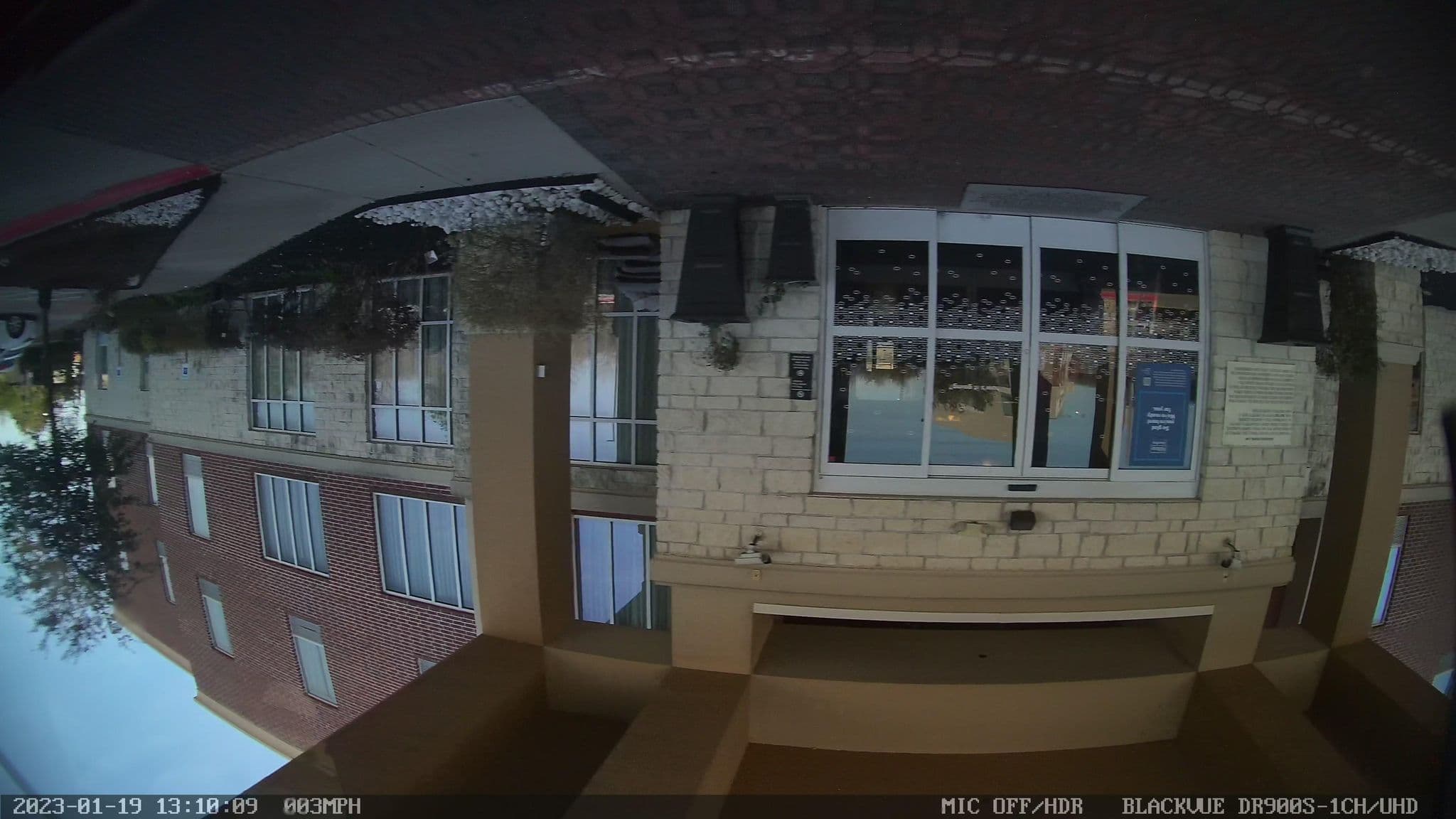 Street view near Hampton Inn & Suites, Rockwall — © gruzovik (CC BY-SA · Mapillary)