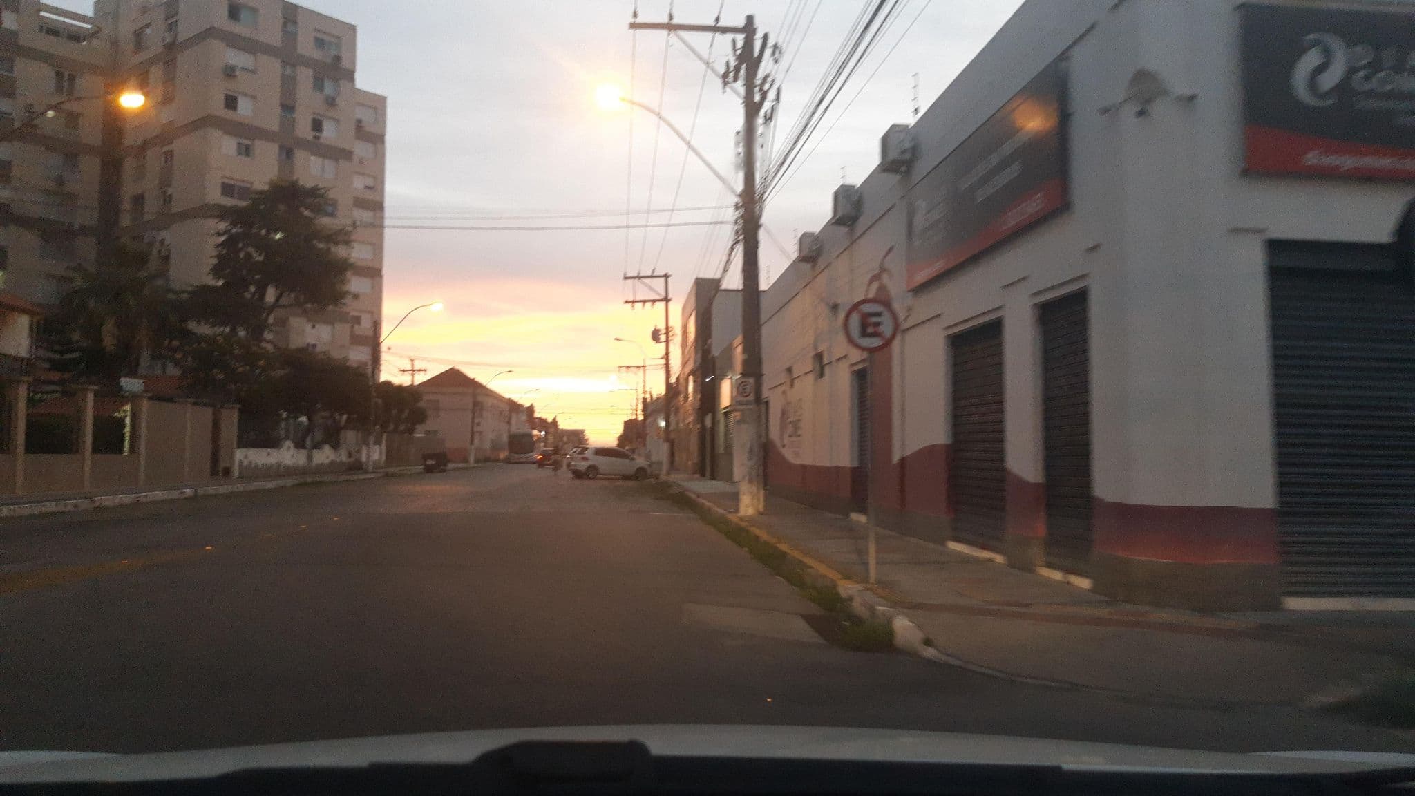 Street view near Pousada do Estudante, Pelotas — © Kaart_Local (CC BY-SA · Mapillary)