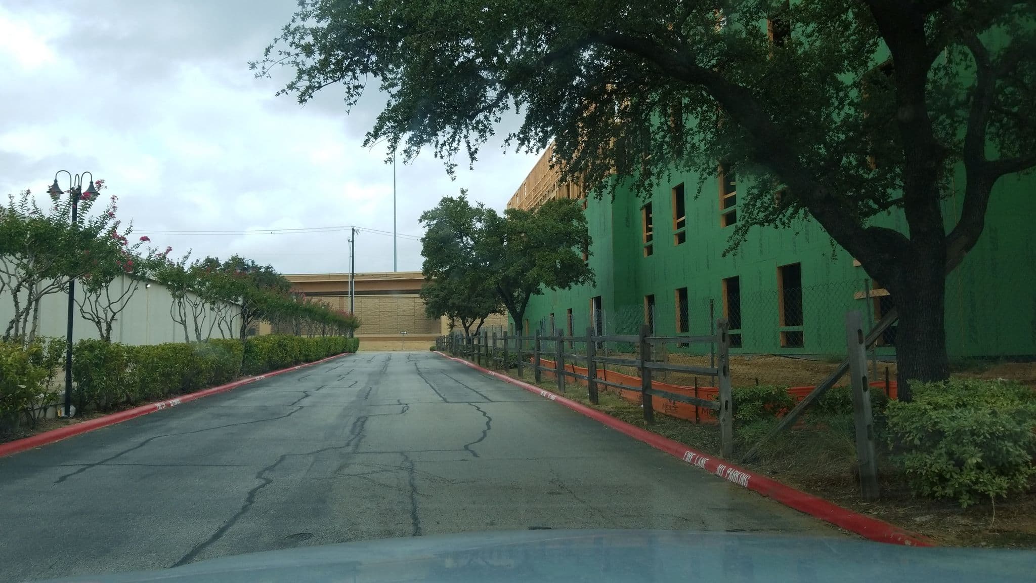 Street view near Comfort Inn & Suites Euless, Euless — © charlie7842 (CC BY-SA · Mapillary)