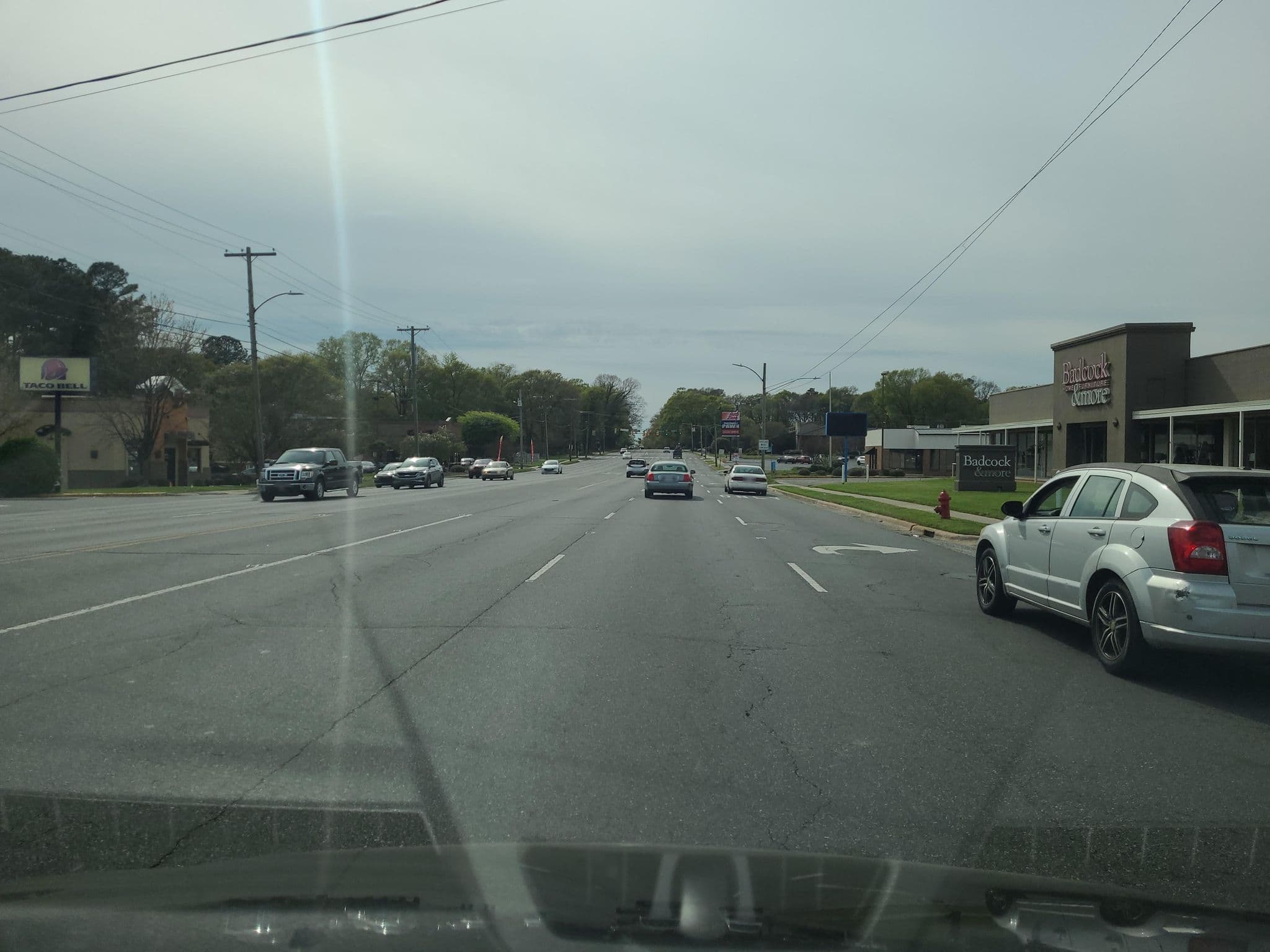 Street view near Rodeway Inn, Gastonia — © aftcpics471 (CC BY-SA · Mapillary)