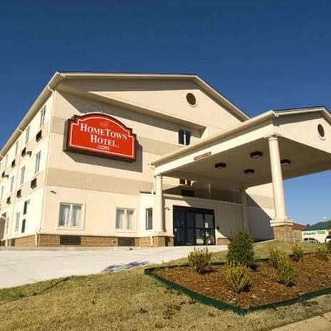 HomeTown Hotel, Hotel in Bryant