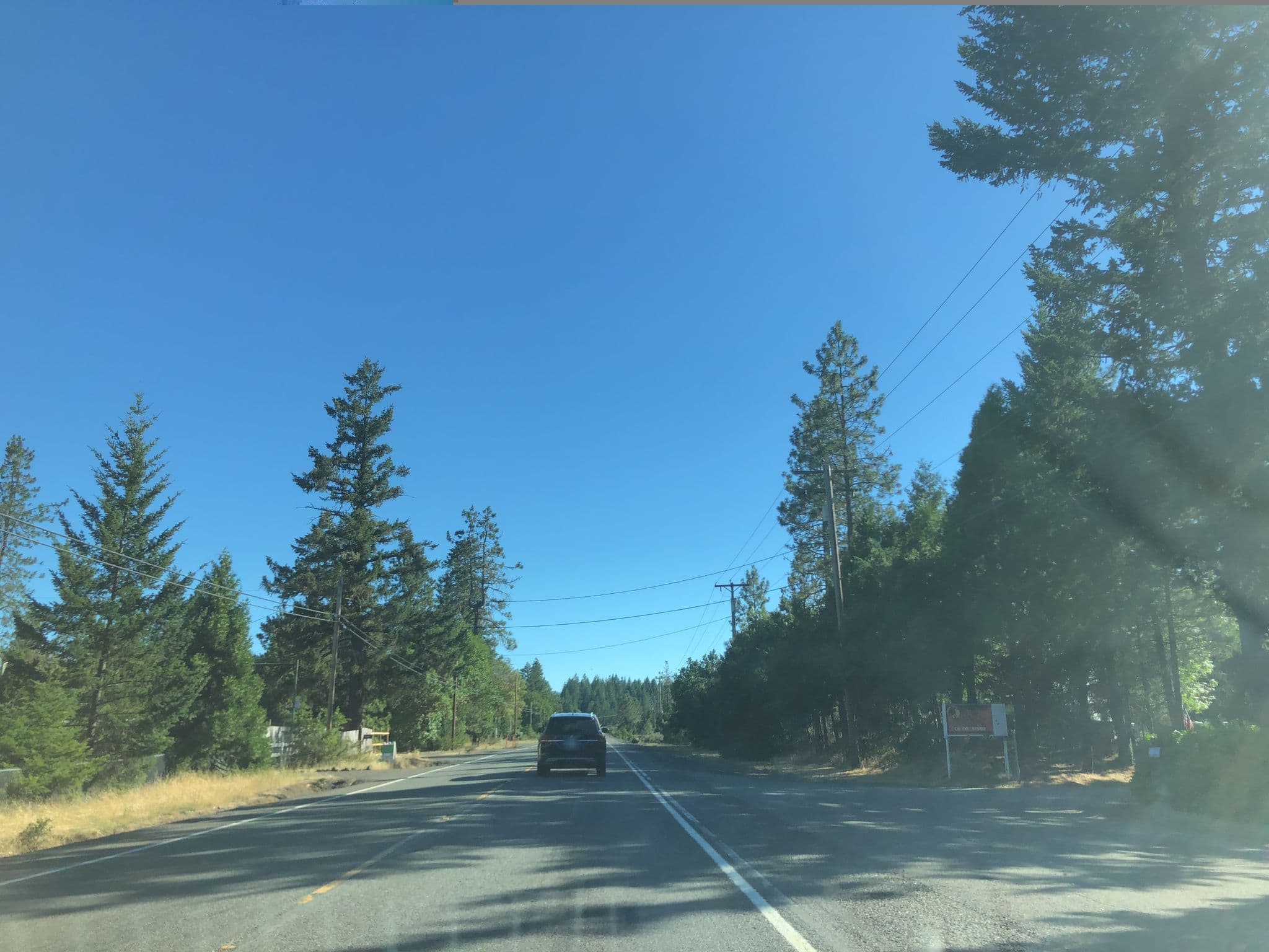 Street view near Laughing Alpaca Campground + RV Park, Cave Junction — © bundlegut (CC BY-SA · Mapillary)