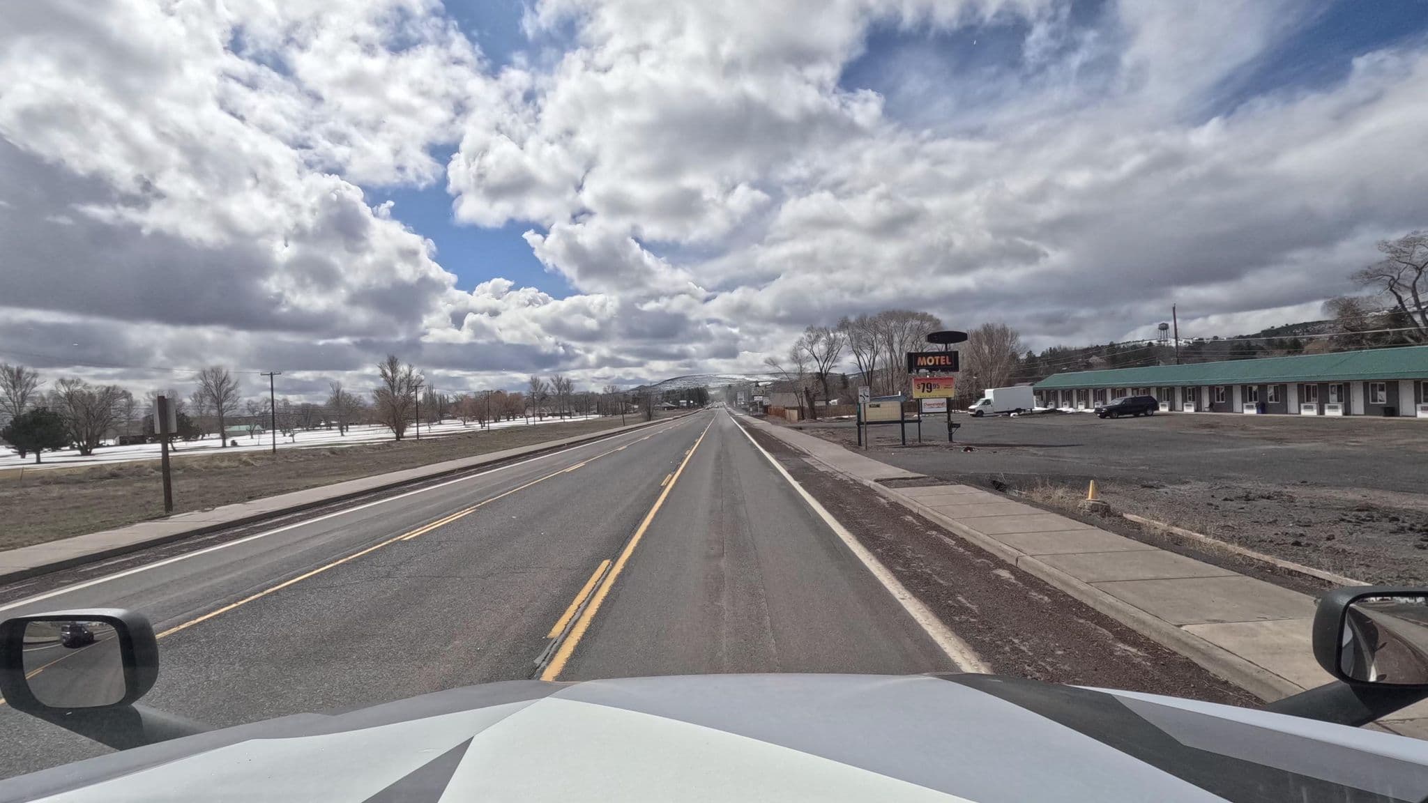 Street view near Sundowner Motel, Hines — © bct (CC BY-SA · Mapillary)