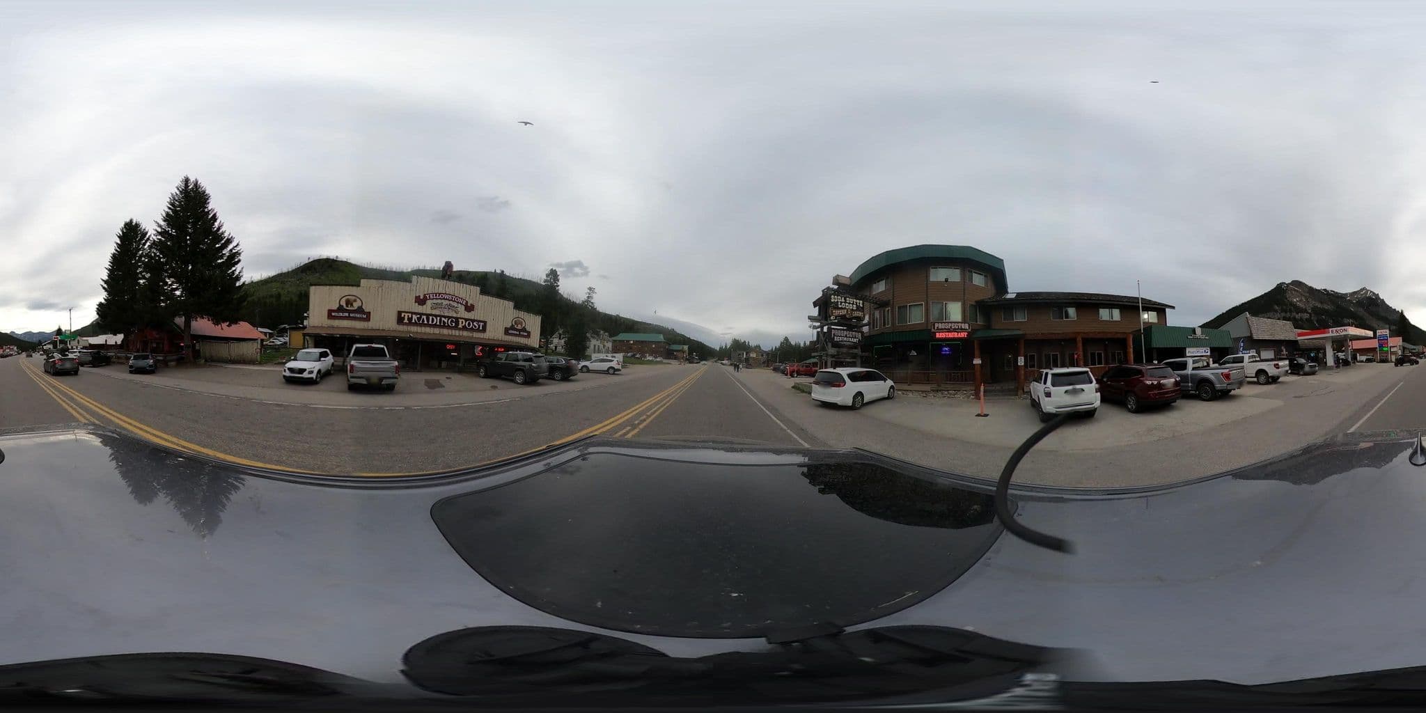 Street view near Soda Butte Lodge, Red Lodge — © quickness805 (CC BY-SA · Mapillary)