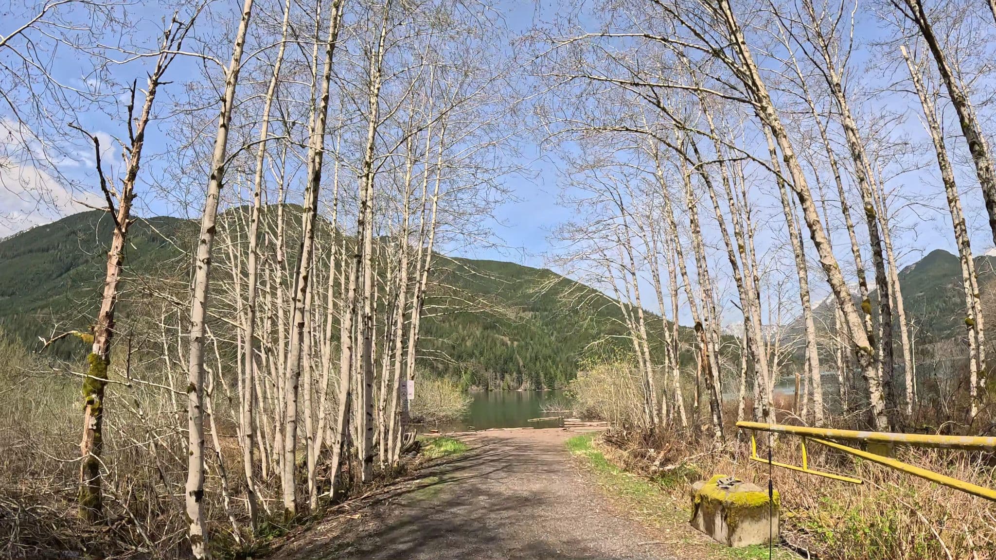 Street view near South Shore, Gold Bar — © robinmonks (CC BY-SA · Mapillary)
