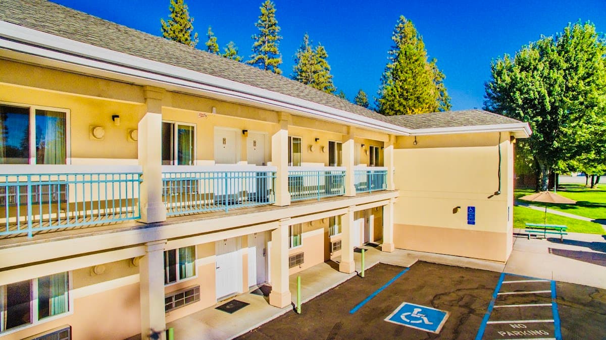 Shasta Pines Motel, Motel in Burney