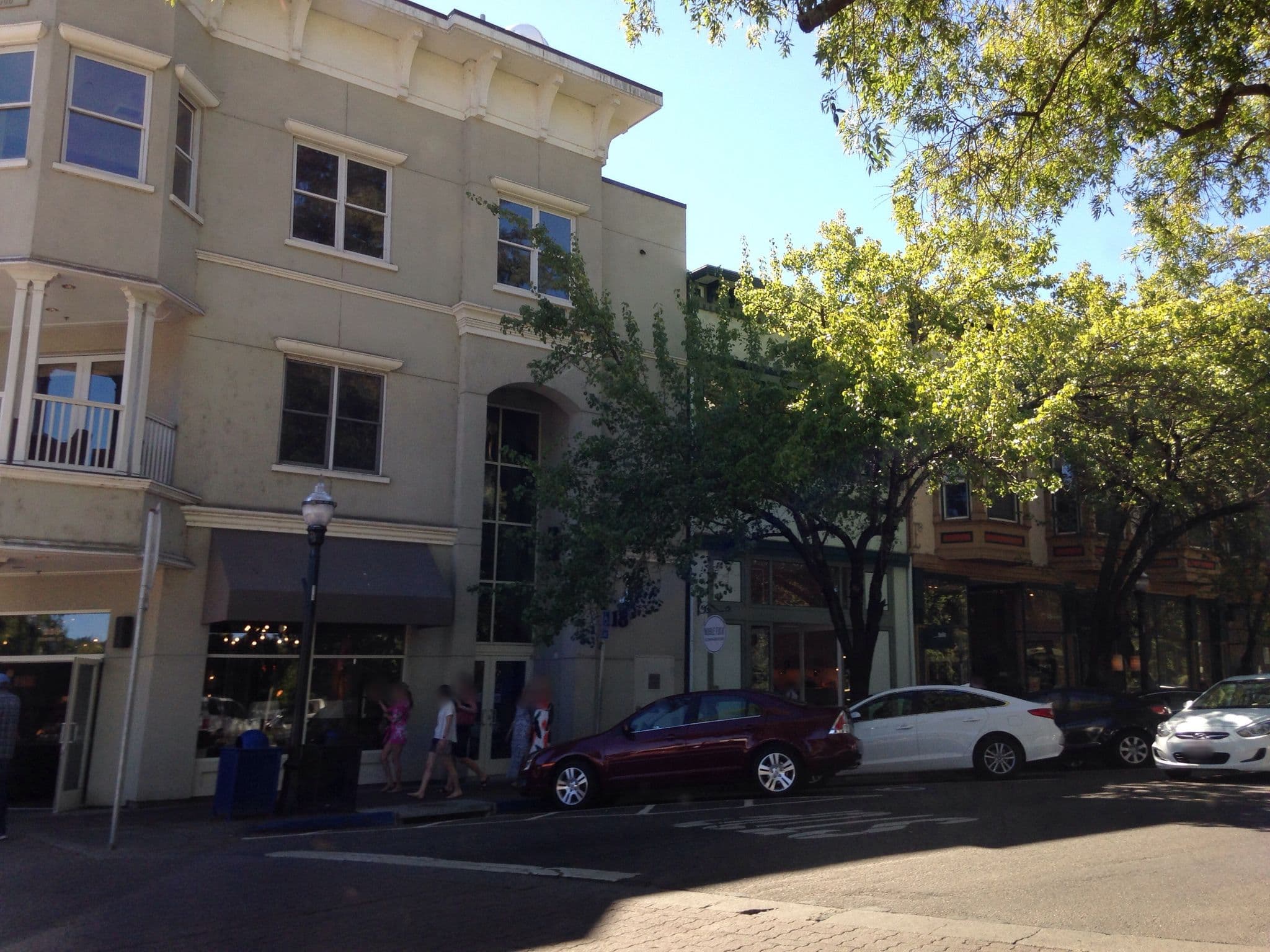 Street view near Healdsburg Inn, Healdsburg — © almccon (CC BY-SA · Mapillary)