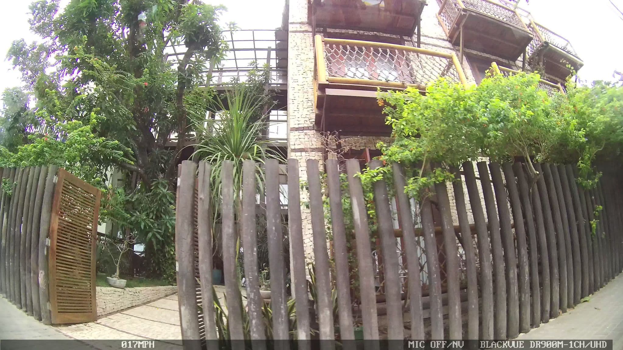 Street view near Pousada Manga Rusa, Natal — © kaart_4 (CC BY-SA · Mapillary)