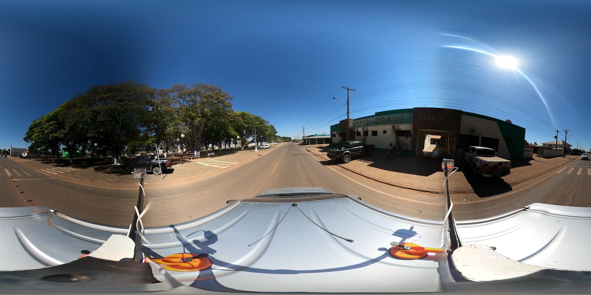 Street view near Hotel Brasil, Cerejeiras — © wcogeo (CC BY-SA · Mapillary)