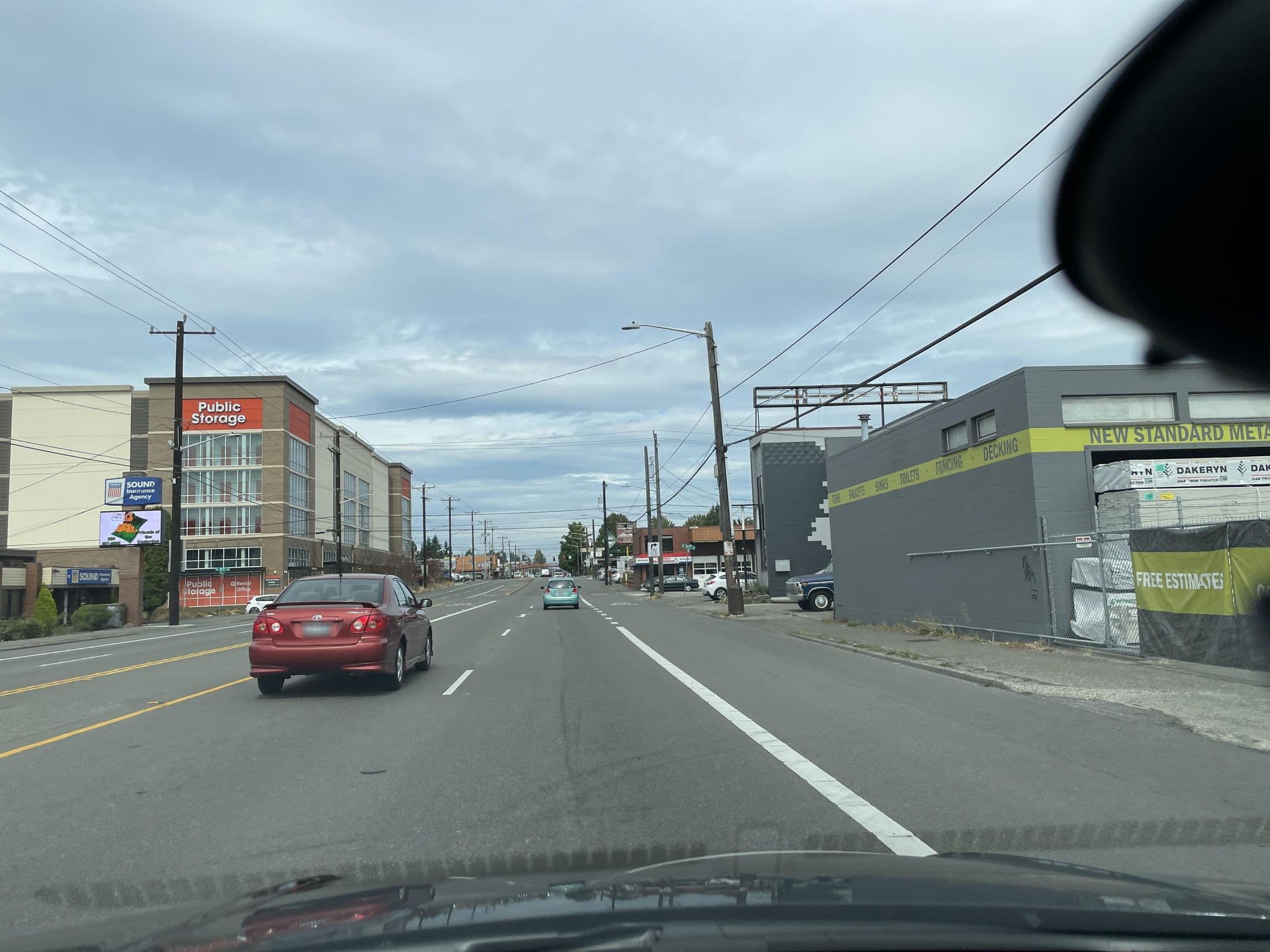 Street view near Columbus Motor Inn, Shoreline — © blackty (CC BY-SA · Mapillary)