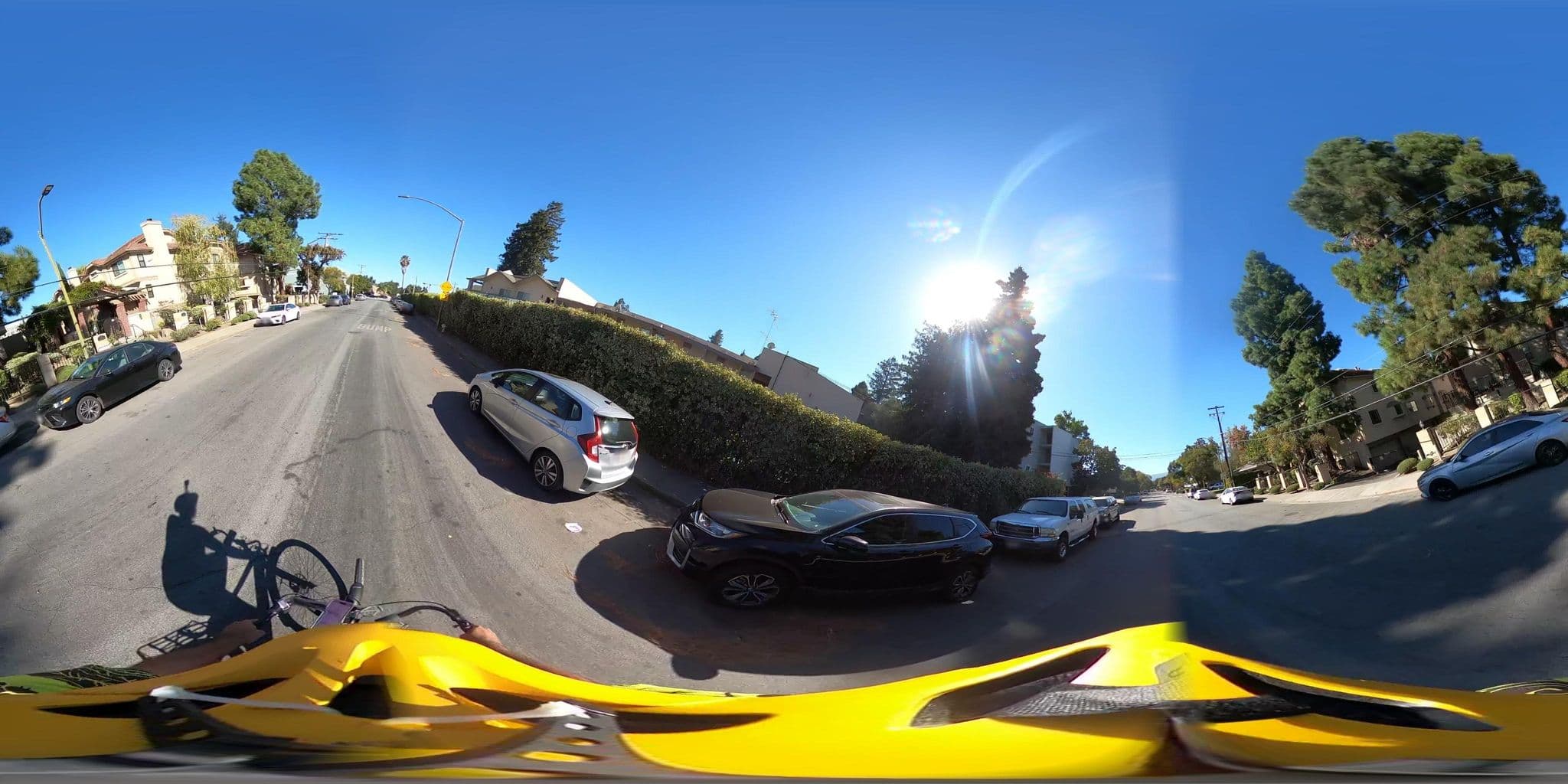 Street view near Days Inn, North Fair Oaks — © pixelpete (CC BY-SA · Mapillary)