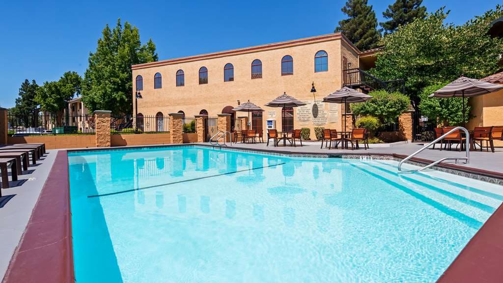 Best Western Plus Heritage Inn, Hotel in August
