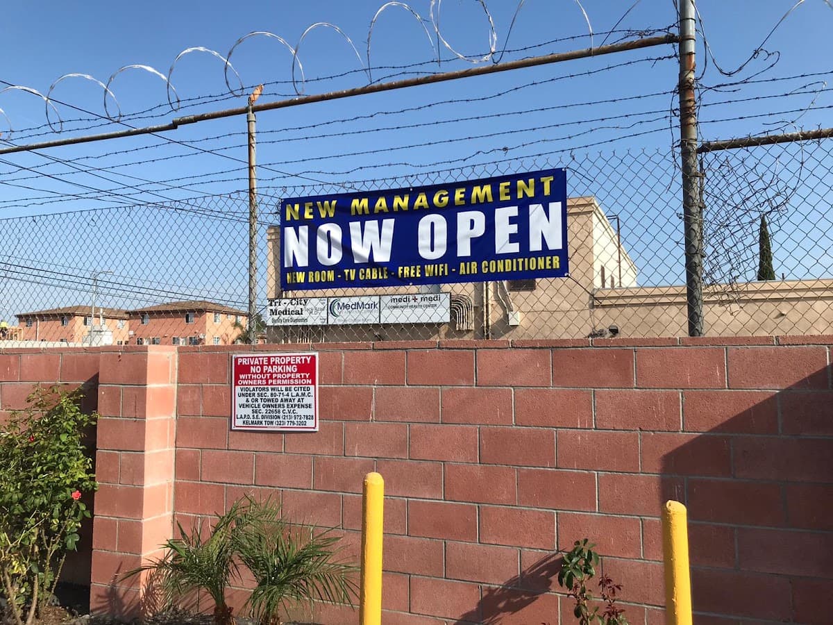 National Motel, Motel in Willowbrook
