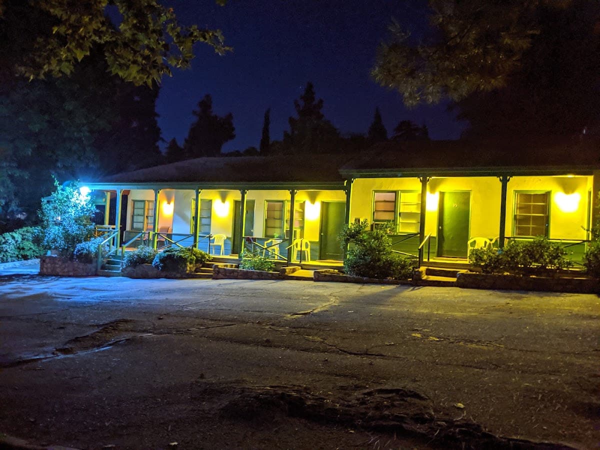 La Crescenta Motel, Motel in La Crescenta-Montrose