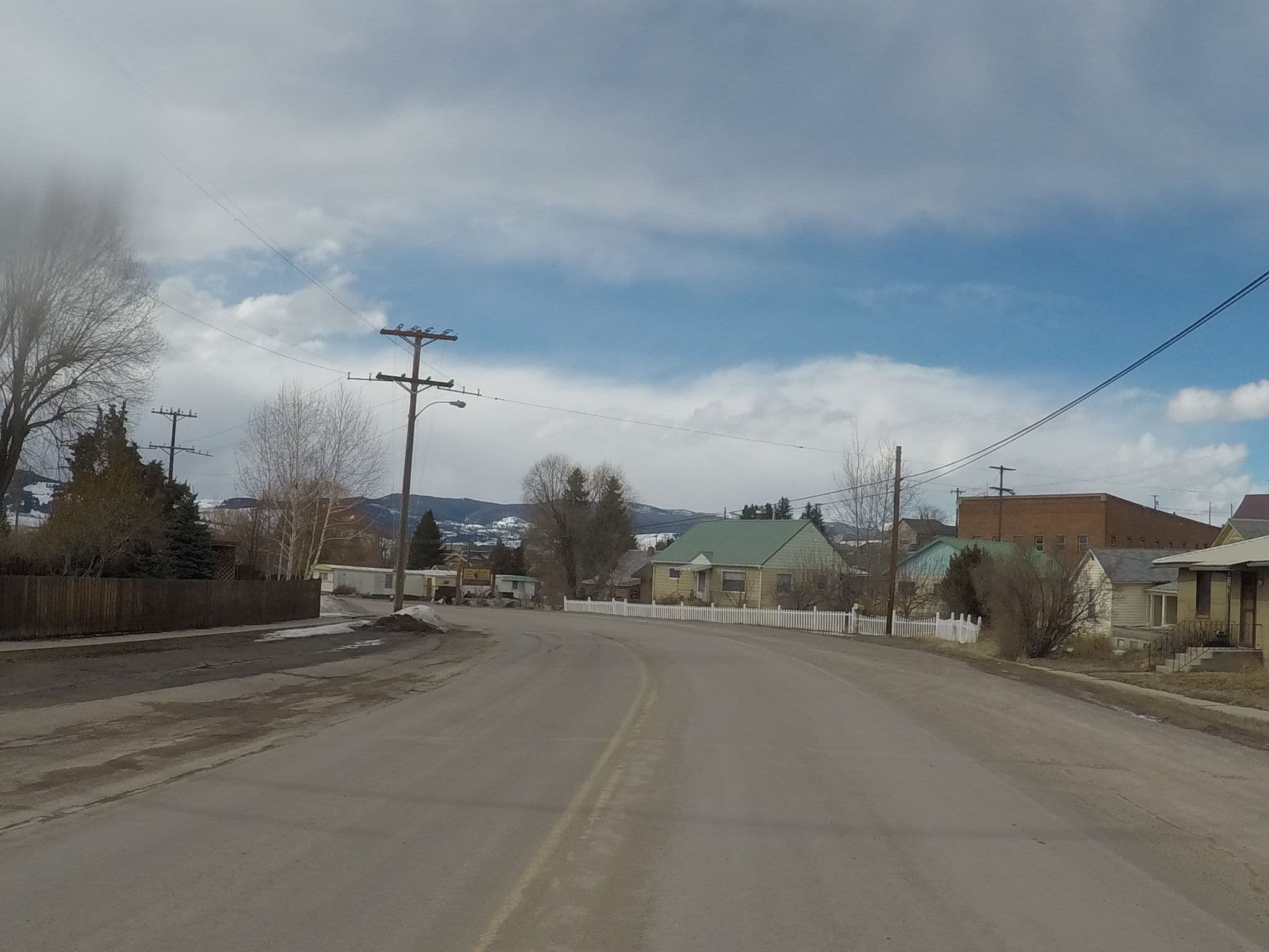 Street view near Quigley Cottage, Anaconda — © chrisbeddow (CC BY-SA · Mapillary)