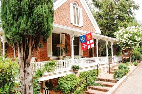 The Seasons | Bed & Breakfast, Hotel in Placerville
