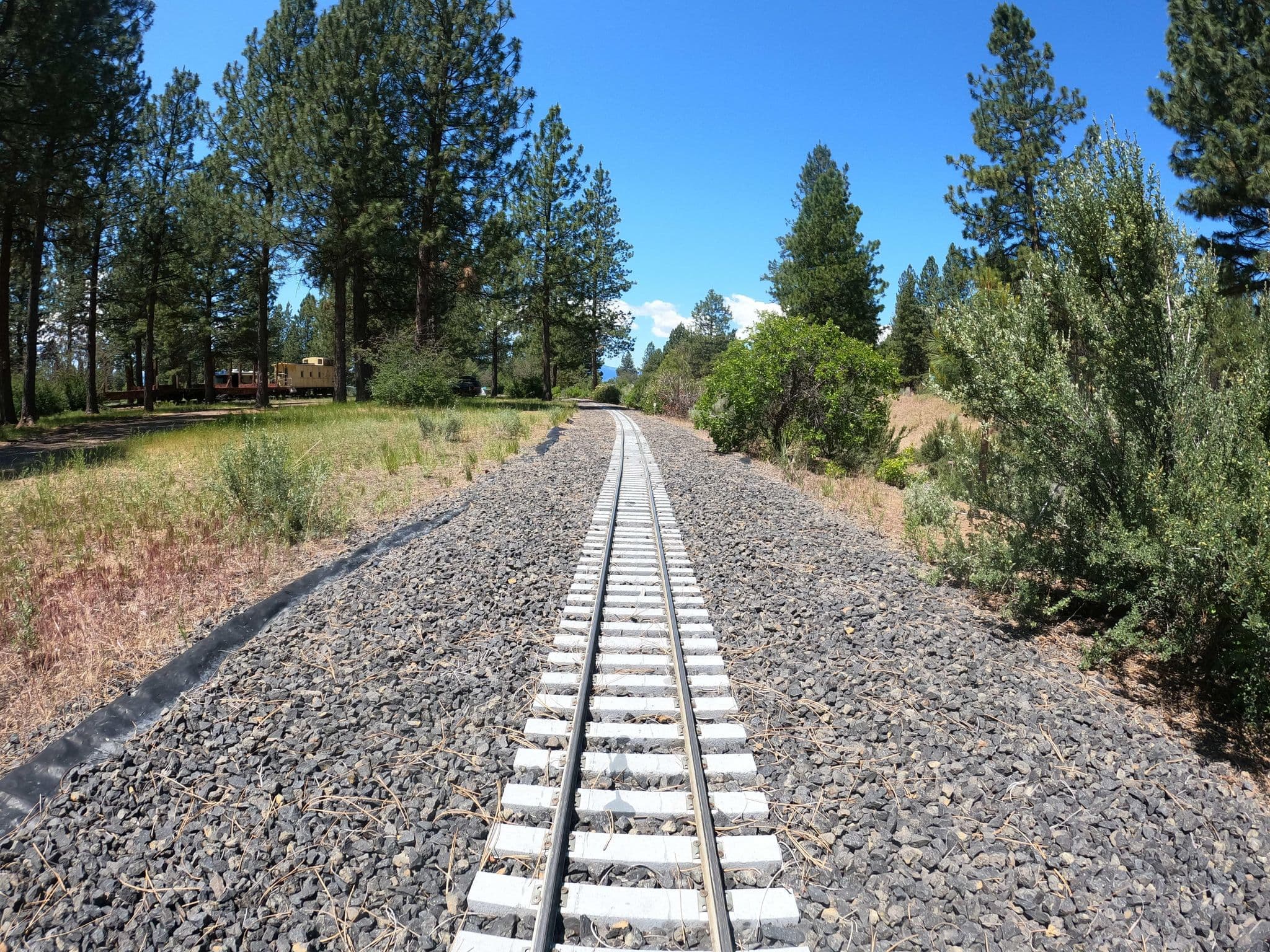 Street view near Six Acre Campground, Klamath Falls — © hdevine825 (CC BY-SA · Mapillary)