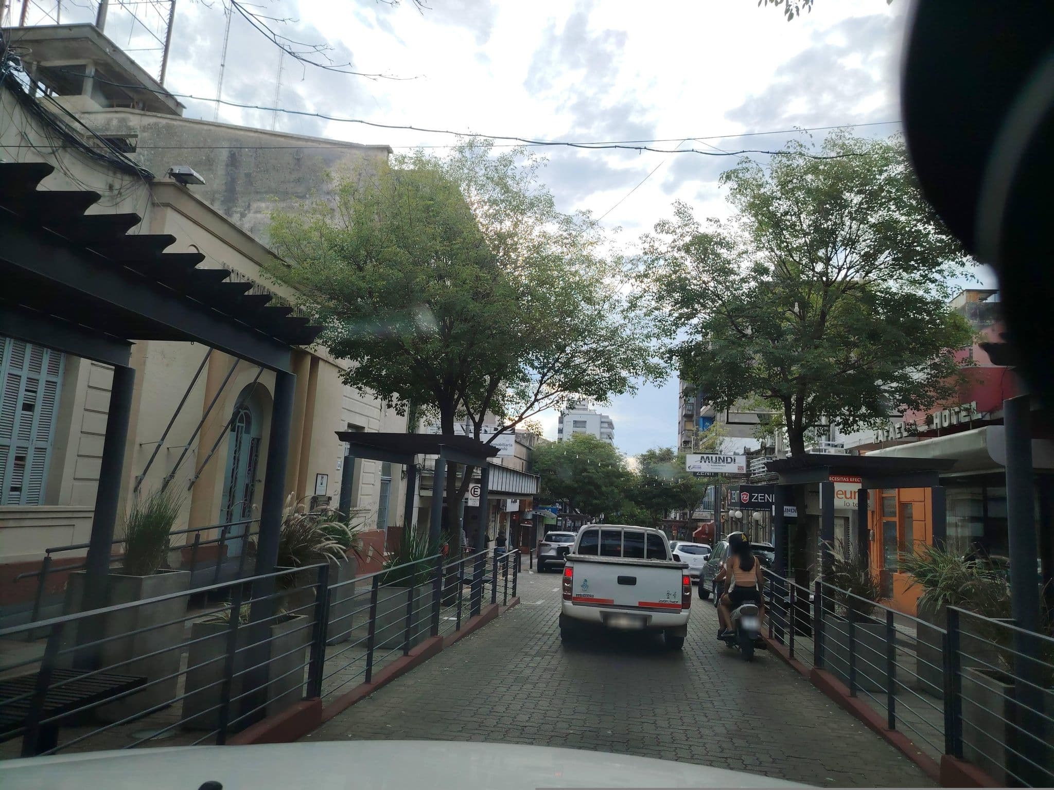 Street view near Nuevo Hotel Rafaela, Paysandú — © andrcondon (CC BY-SA · Mapillary)