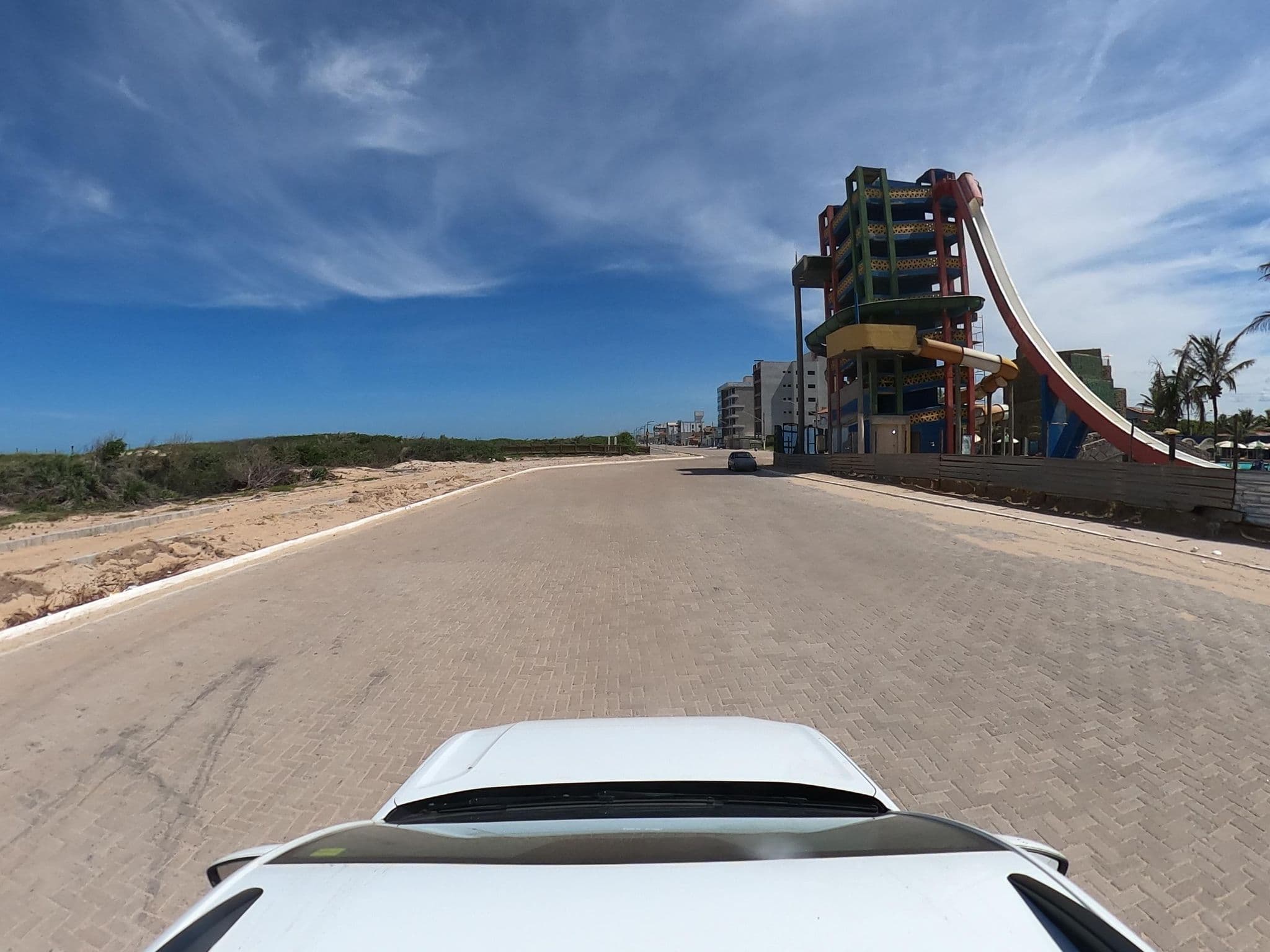 Street view near Guriri Beach Acqua Park, Conceição da Barra — © patriid (CC BY-SA · Mapillary)