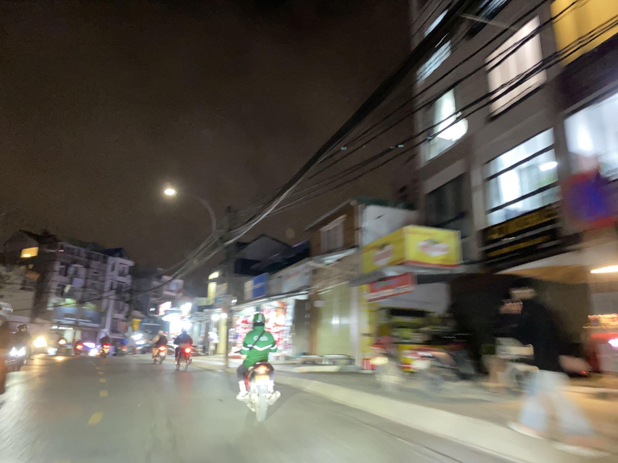 Street view near Dalat Alan Hostel, Ðà Lạt