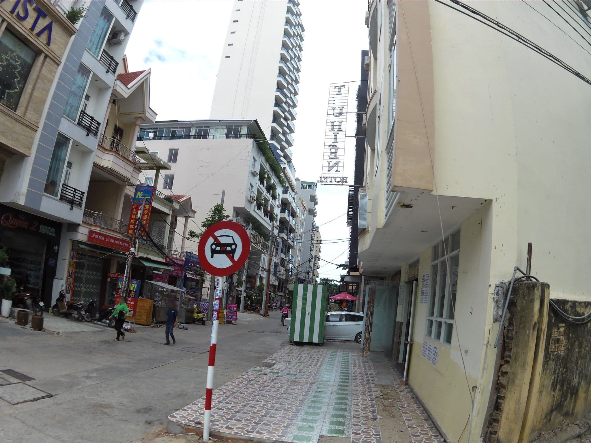 Street view near thu hien hotel, Nha Trang
