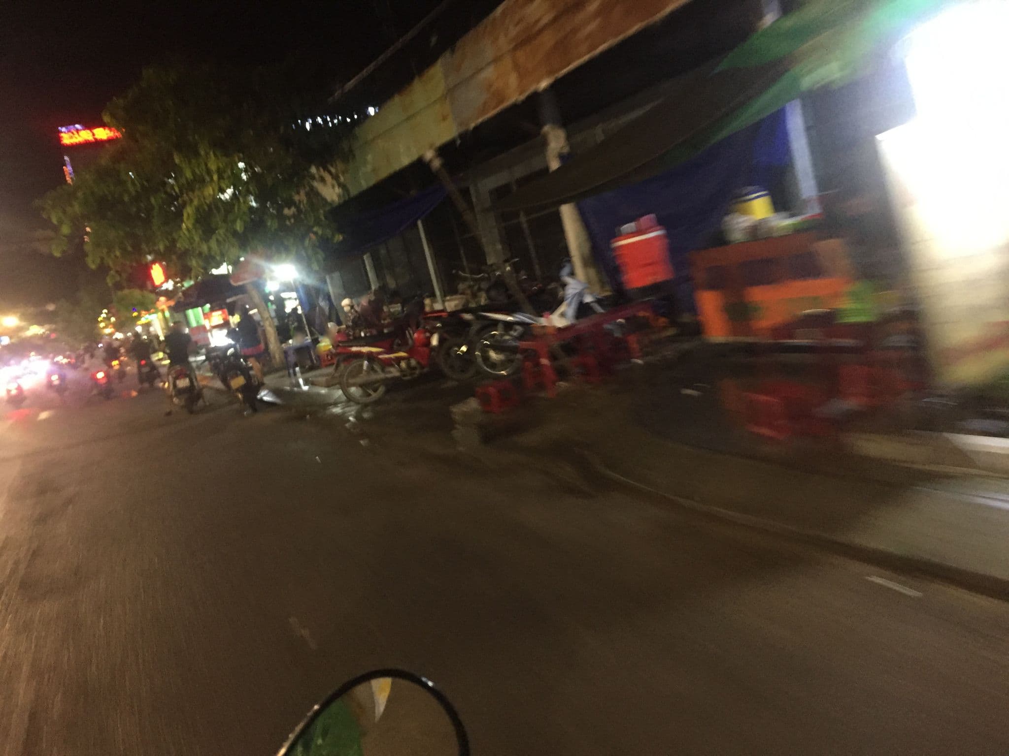 Street view near Hoàng Nam ks good, Qui Nhon — © huyetnga (CC BY-SA · Mapillary)