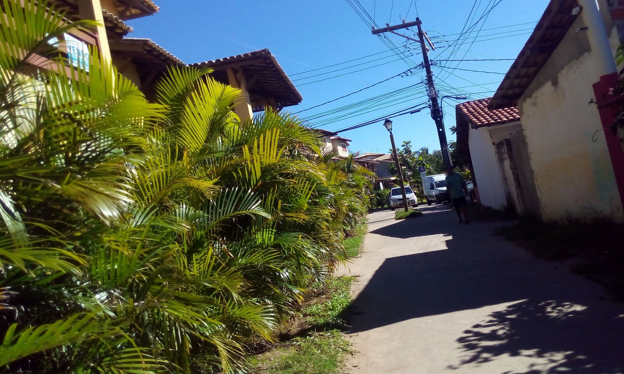 Street view near Village Recanto da Vila, Dias d'Ávila — © CaioSergio (CC BY-SA · Mapillary)